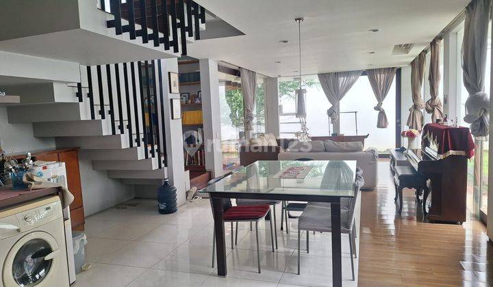 Rumah Town House 2 lantai semi furnish lokasi tenang  di Rempoa. 1