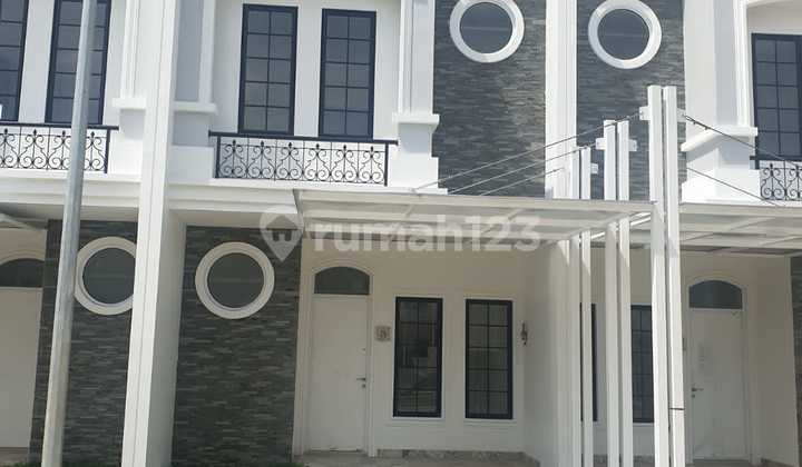 Rumah 2 Lantai Siap Huni Lokasi Dekat Kawasan Industri Jababeka Cikarang Rumah 2 Lantai Siap Huni Lokasi Dekat Kawasan Industri Jababeka Cikarang