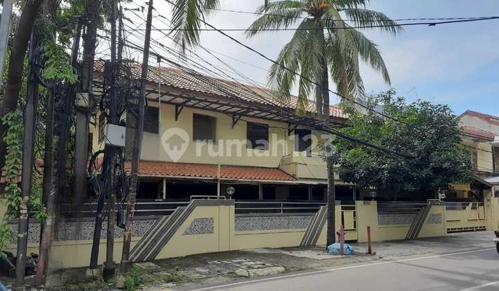 Rumah 2 lantai hoek bisa buat usaha dan tinggal, lokasi srategis di Sunter Rumah 2 lantai hoek bisa buat usaha dan tinggal, lokasi srategis di Sunter