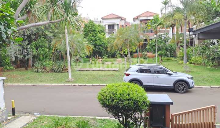 Rumah 2 Lantai Dalam Cluster, Lokasi Tenang, Harga Nego di Kelapa Gading