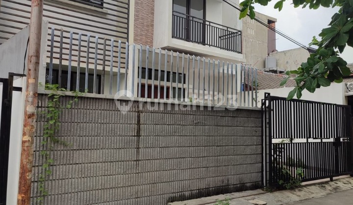 Rumah Baru 2,5 Lantai Murah , Lokasi Ok di Sunter Jakarta Utara Rumah Baru 2,5 Lantai Murah , Lokasi Ok di Sunter Jakarta Utara