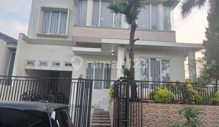 Rumah 2 lantai dalam cluster ,Lokasi Ok dan  Aman di Duren Sawit