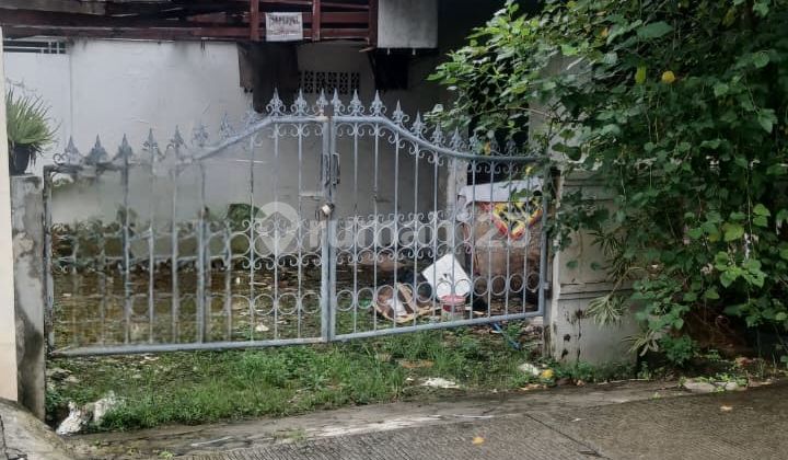 Rumah 1 Lantai Perlu Renovasi ,Hitung Tanah, Harga di Bawah NJOP
