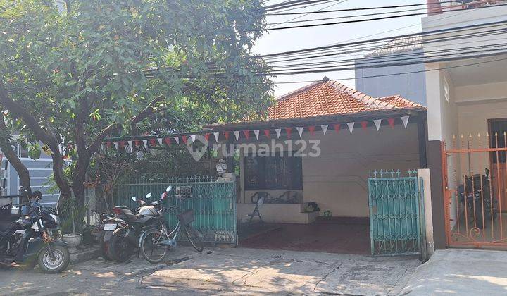 Rumah 1 lantai Hoek hitung tanah, Lokasi Ok di Kelapa Gading Permai 2