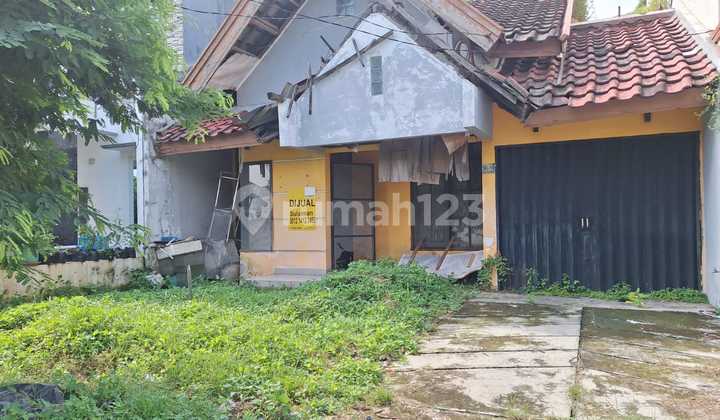 Rumah tua hitung tanah  dalam Cluster di Lippo Cikarang 1