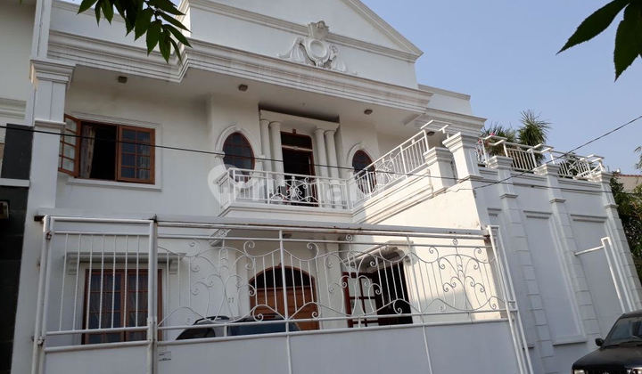 Luxurious and Beautiful New 3-Story House in Sunter Permai, North Jakarta 2