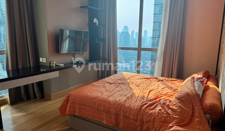 Residence 8 Apartment is just a step away from Astha Mall.