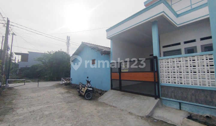 Blue House New Condition Heartfelt Price 2