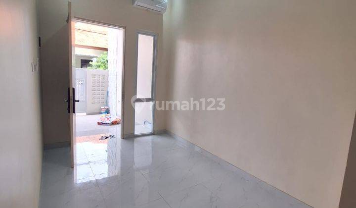 Rumah Tingkat Harga Ketat Lingkungan Padat 2