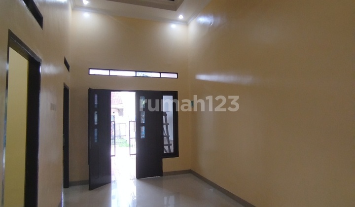 Minimalist House Negotiable Price Strategic Location 2