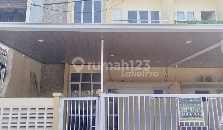 Rumah Kuning Harga Miring Kondisi Glowing