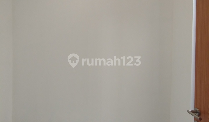 Cool House Plunging Price Must Act Fast