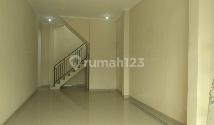 Ruko Siap Pakai Harga Damai Lokasi Ramai 2