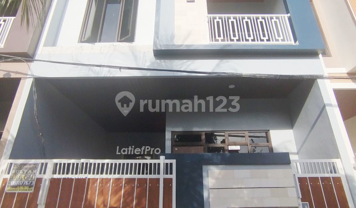 Rumah Tingkat Harga Hemat Kemana2 Dekat
