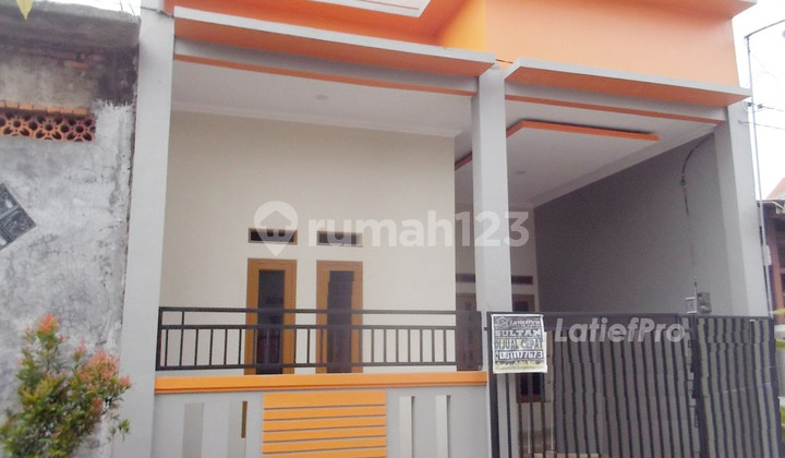 Rumah Bahenol Harga Pentol Buruan Senggol