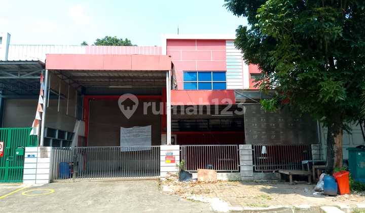 Rumah Komersil Murah di Blok A2, Jl. Taman Tekno Bsd Blok A2 No. 33, Setu, Setu, Kota Tangerang Selatan, Banten, Indonesia, 15314, BSD 2