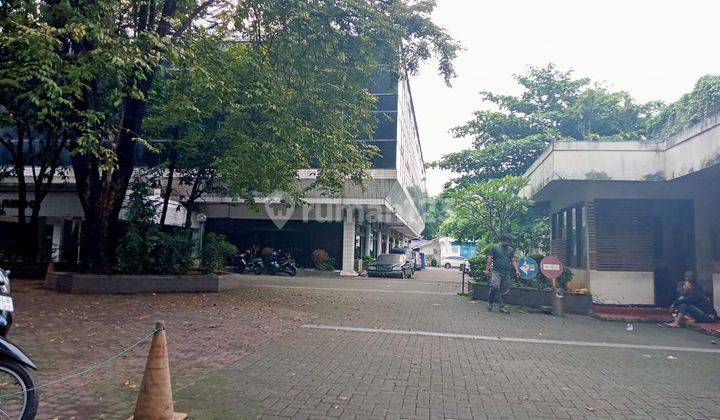 Gedung murah jarang ada di Jalan Ampera Raya 5