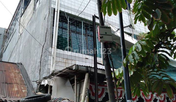 Ruko 3 lantai di kebayoran baru jl kubis 121 m SHM Bagus 1