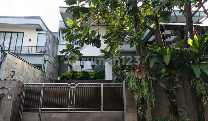 Rumah 2 Lantai Di Simprug Garden Patal Senayan Shm Murah