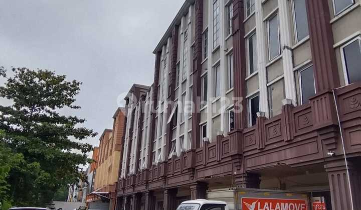 Dijual Cepat Ruko Beserta Tanah Kosong Seluas 7.977m2 Di Rajawali