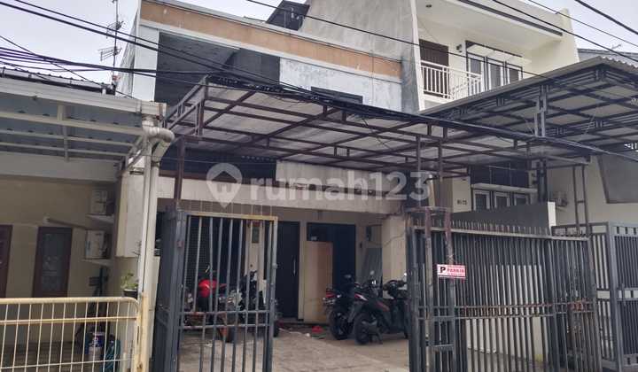 Rumah Murah 2 Làntai di Perumahan Puspa Gading 2