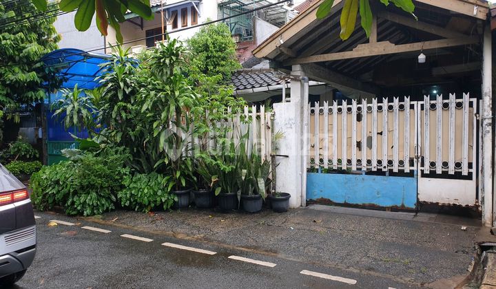 Rarely Available Affordable House for Sale in Middle Kayu Putih 2