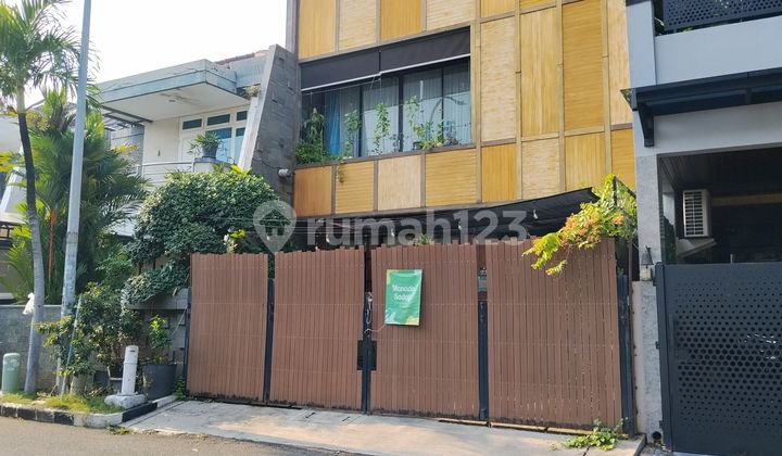 Rumah Murah 2 Lantai Di Perumahan Permata Buana 2