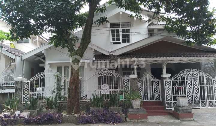 Rumah Murah 2 Lantai di Komplek Bintaro Sektor 3, Jl. Camar XXIV Blok AX No.12, Pondok Betung, Pondok Aren, Kota Tangerang Selatan, Banten, Indonesia, 15221, Sektor 3 - Bintaro Rumah Murah 2 Lantai di Komplek Bintaro Sektor 3, Jl. Camar XXIV Blok AX No.12, Pondok Betung, Pondok Aren, Kota Tangerang Selatan, Banten, Indonesia, 15221, Sektor 3 - Bintaro