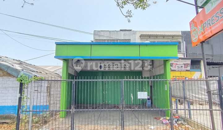 A row of 2 strategic shop-houses on Jl Kapuk Muara Raya 1