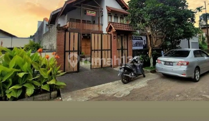 Very Artistic Ethnic House