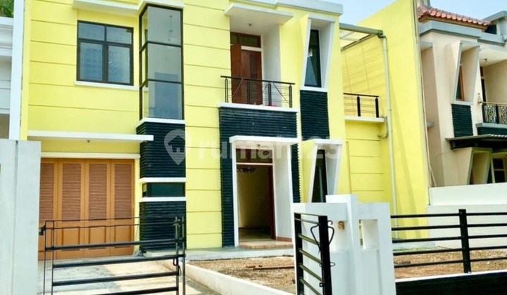 Rumah 2 lantai di Kelapa Gading Cluster mewah