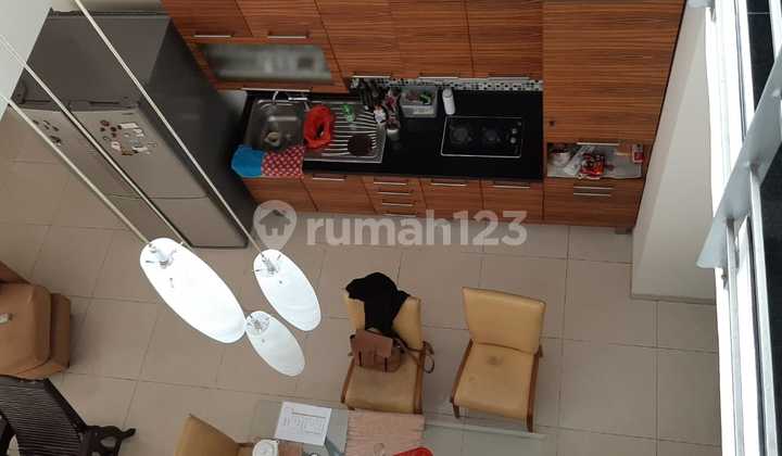 Rumah Bagus Semi Furnished SHM Kedoya,  Green Garden Jakarta Barat 2
