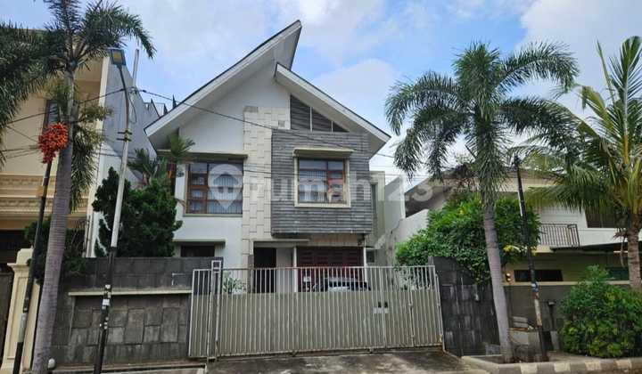 Rumah Bagus Semi Furnished SHM Kedoya, Green Garden Jakarta Barat Rumah Bagus Semi Furnished SHM Kedoya, Green Garden Jakarta Barat