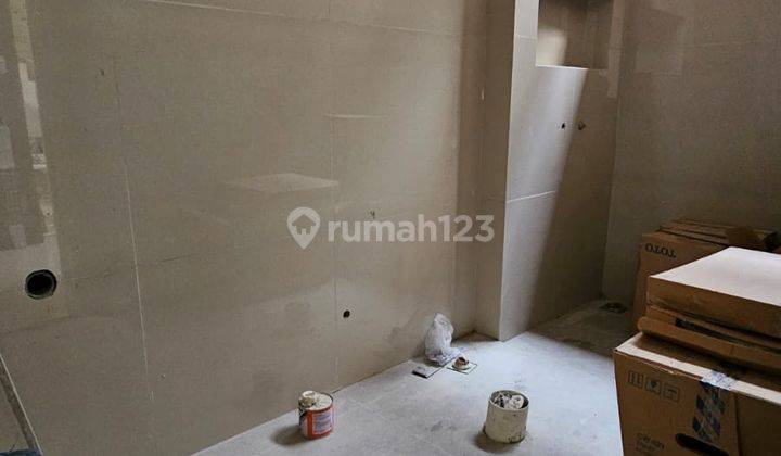 Rumah 2 Lantai Bagus SHM di Graha Raya, Bintaro Tangerang Selatan 2