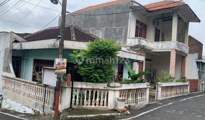 Rumah Bagus Semi Furnished SHM Tembalang, Semarang 1