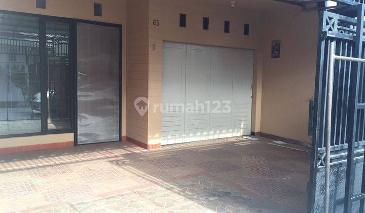 Rumah 2 Lantai Bagus Semi Furnished SHM di Komp Dpa Ri, Jakarta Barat 2