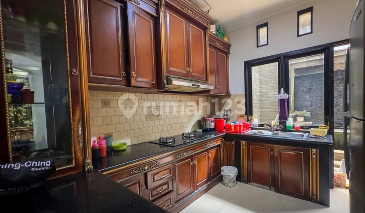 For Sale House in Pasirluyu Area Semi Furnished 2