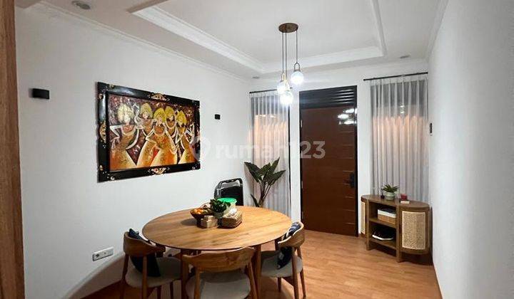 Disewakan Rumah Lokasi Cigadung Furnished Siap Huni 2