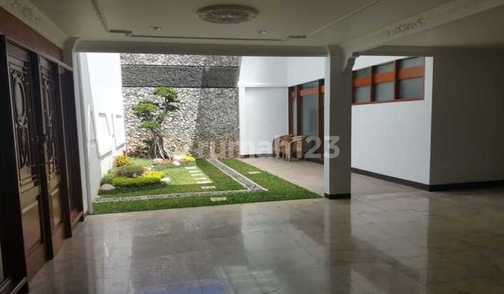 Dijual Rumah Besar Disetra Sari Kulon Bandung 2