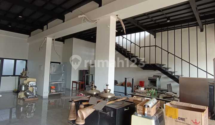 Disewakan/dijual 2 Ruko Podomoro Park Buahbatu Dekat Tol