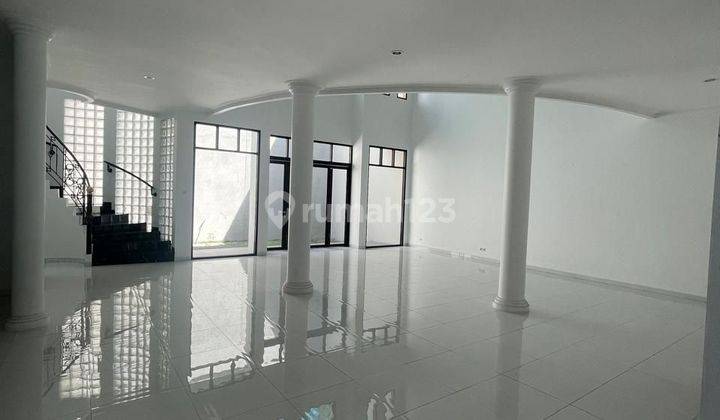 Dijual rumah diBatununggal klasik modern 1