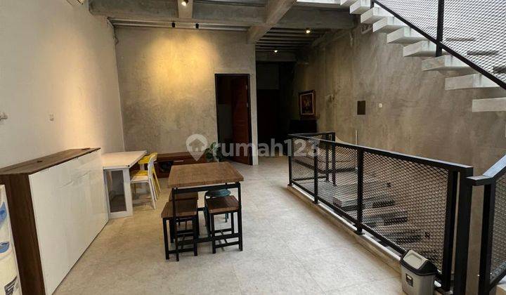 Disewakan Rumah Disarijadi Bangunan Industrial Furnished 2