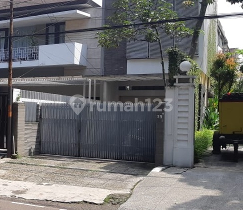 For Sale Riau Mainroad Wing House Strategic Location