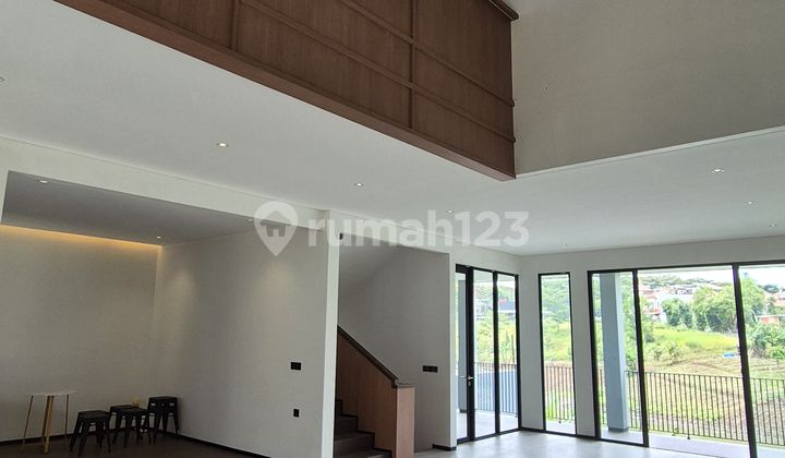 For Sale Luxury House Kotabaru Parahyangan Ready to Occupy