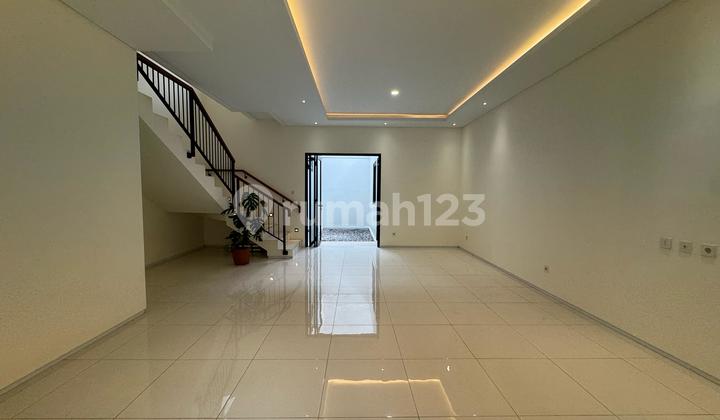 Dijual Rumah Baru Disayap Turangga Lokasi Strategis