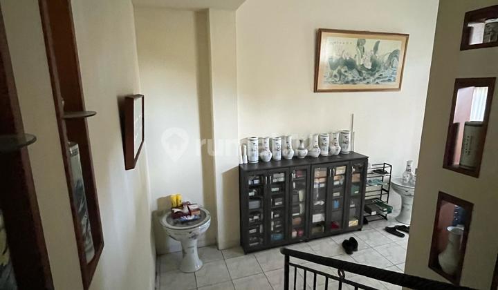 For Quick Sale: Setraduta Main Road House, Well-Maintained Building 2