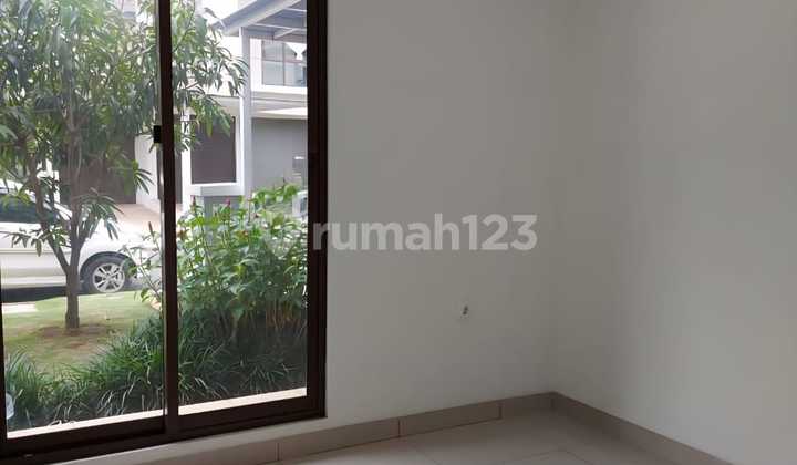 Disewakan Rumah Summarecon Cluster Btari 2