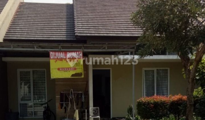 Dijual Rumah Dicherry Field Bangunan Minimalis Modern Dijual Rumah Dicherry Field Bangunan Minimalis Modern