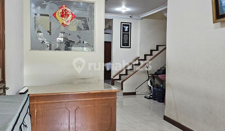 Dijual Rumah Taman Holis 1 Bangunan 2 Lantai 2