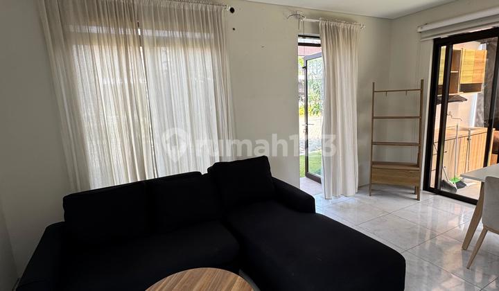 Disewakan Rumah Kotabaru Parahyangan Semi Furnished